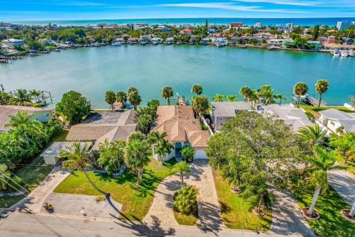 Indian Rocks Beach Hideaway - Housity
