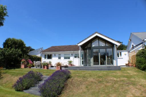 Winterbourne Cottage - Housity