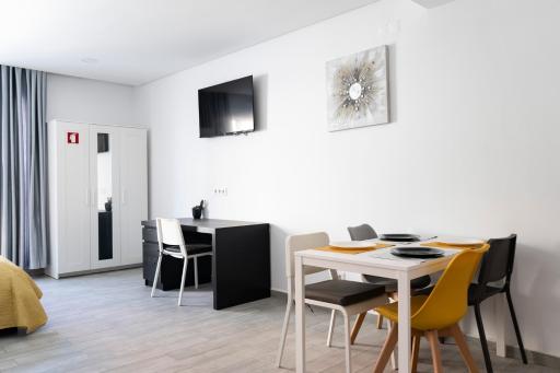 Almada Downtown 203 - Housity