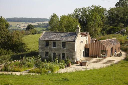 Award winning house with hot tub nr Bath - Housity
