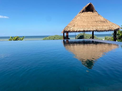 Escape to Paradise, Minimalist 4-BR Beachfront, 300 Mbps with amazing views - Housity