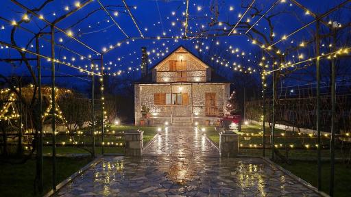 The Village House - Hizvo