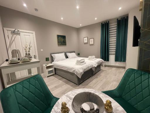 Double Room London - Housity