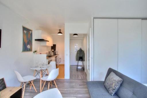 Studio spacieux avec terrasse et parking - Housity