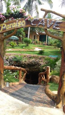 Paraiso Cave & Restaurant & Resort - Housity