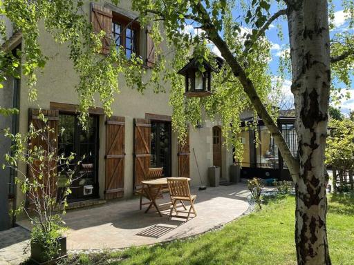 3L Villa near Paris. Jacuzzi/Sauna/Massage - Housity