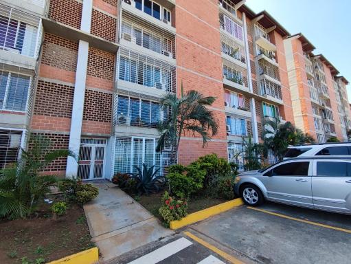 Apartamento frente al Aeropuerto de Maiquetía - Housity