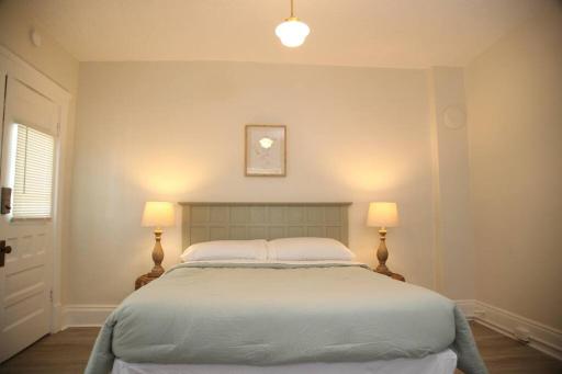 Awesome 1-bed apartment in the heart of Lakewood - Housity