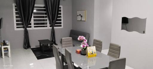 Kuantan GroundCrew Beachfront Homestay (D-7-3) - Housity