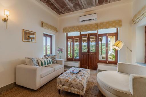 Chunda Shikar Oudi - Housity