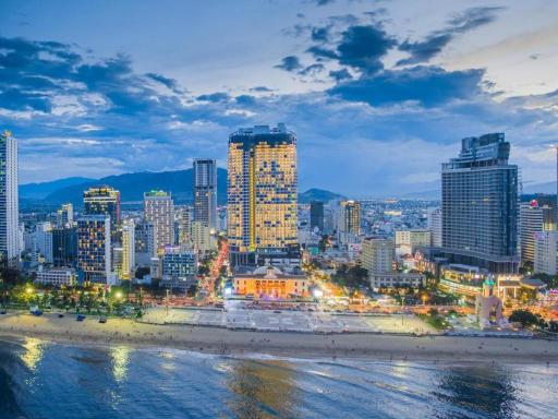 BNI PANORAMA Luxury Apartments - Housity
