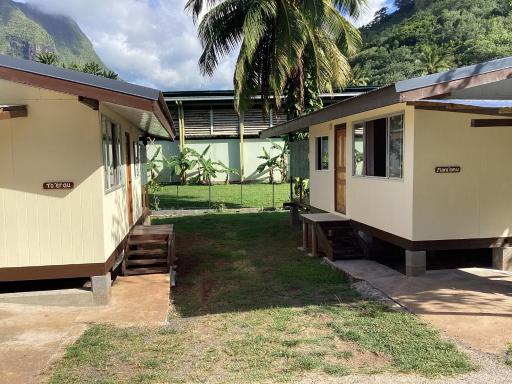 Fare To'erau & Mara'amu - Housity