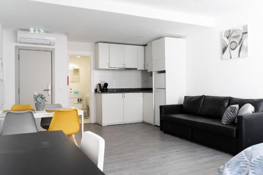 Almada Downtown 303 - Housity
