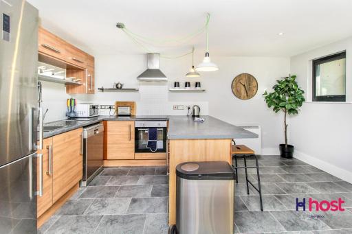Host Liverpool - Elegant Central Apartment - Housity