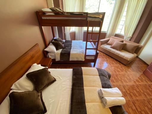 Casa Enmita Departamento con vista al río Pastaza - Housity