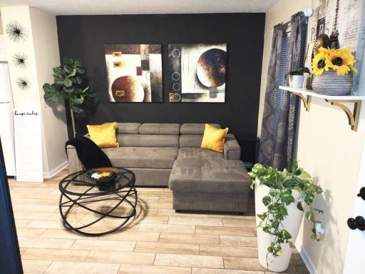 Cozy & Convenient 3 Bedrooms Plus Sleeper Sofa - Housity