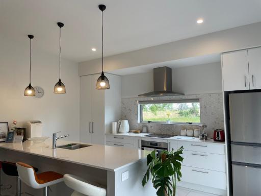 Holiday House - Housity