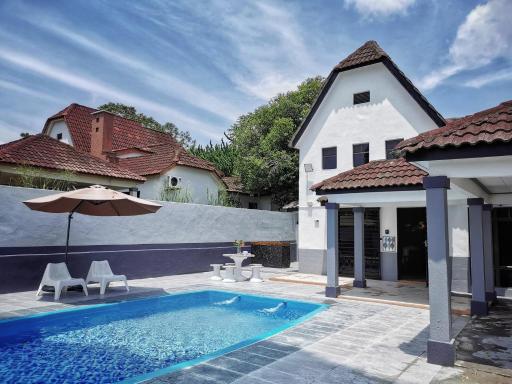 Yussy Homestay at Afamosa Villa - Housity
