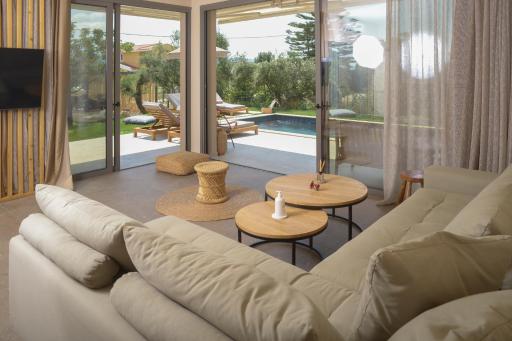 Elaia Grove - Housity