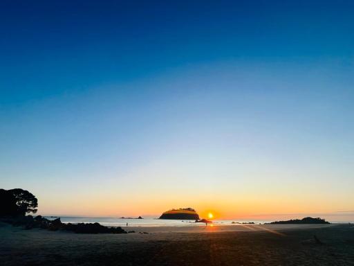 The Mount Beach Villa - Housity