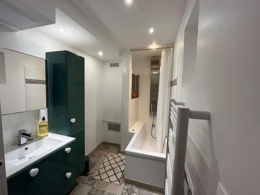 Room95 - Housity