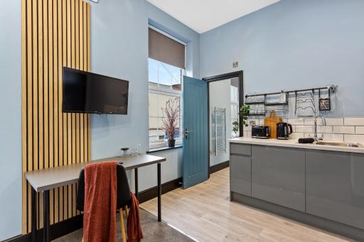 Kite - Our Cozy and Quirky Central Derby Apartments - Housity
