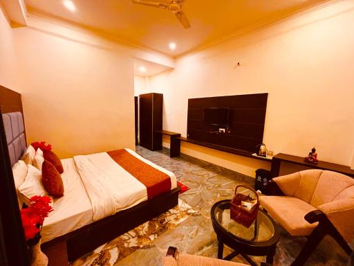 Sitara Hotel, Haridwar - Housity
