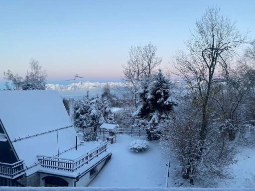Nevegal 200mt dalle piste,posto auto coperto,wifi,camino. - Housity