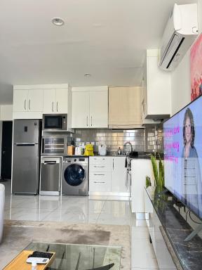Hilton Premium Suite, Labone - Housity