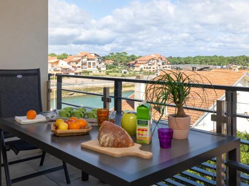 Superbe appartement neuf à deux pas de la plage avec balcon et parking privé à Capbreton - FR-1-239-387 - Housity