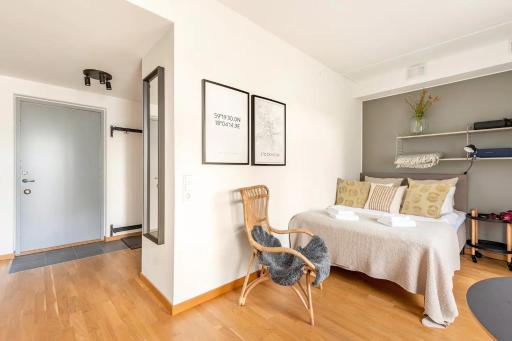 Luxury Business Studio Apartment - Garden View - Housity