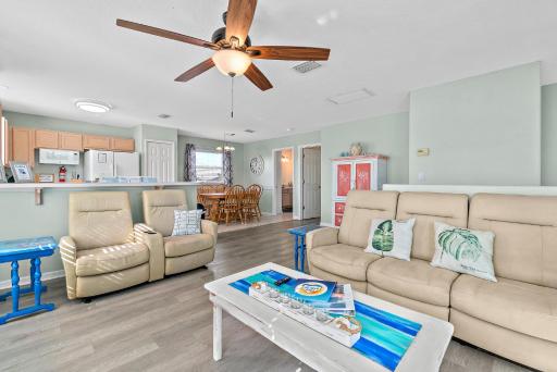 Surfside Paradise Retreat - 3BR and 2BA Duplex, Grill, DOG FRIENDLY - Close to the Beach! - Housity