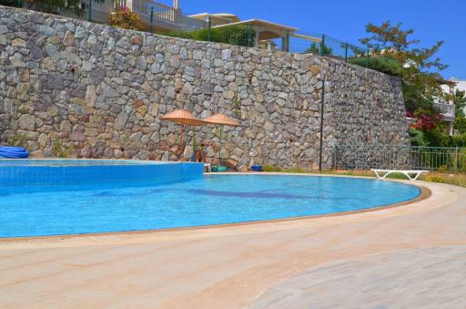 House 30 mins to Bodrum with 21 Pools in Milas - Housity