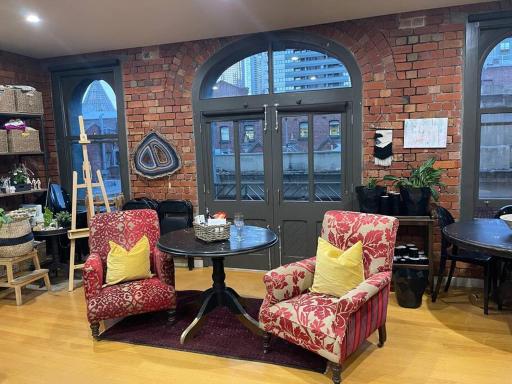 Creative artist warehouse in CBD laneway - Housity