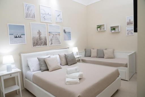 B & B INFINITY - Housity