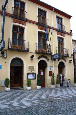 Gran Hostal San Segundo - Housity