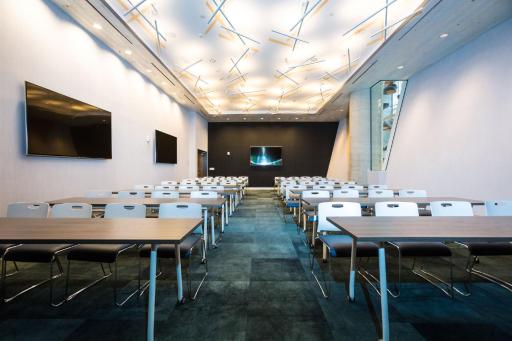 Crowne Plaza HY36 Midtown Manhattan, an IHG Hotel - Housity