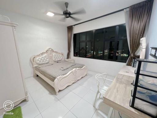 High class condominium 3rm Bukit Indah Johor pool gym - Housity