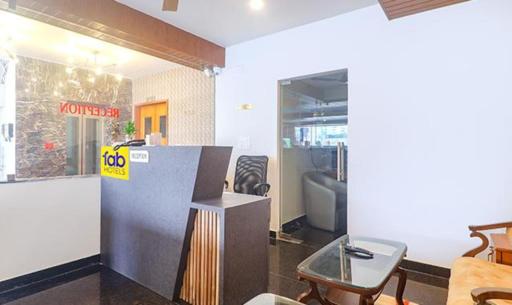 FabHotel Prime Kokapet - Housity