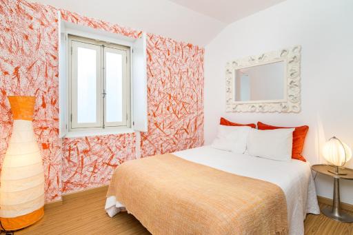 WHome Trigueiros Downtown 1-Bed w/AC in Top Location - Housity