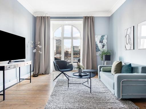 Sanders Promenade - Inviting Two-Bedroom Apartment With Water View - Housity