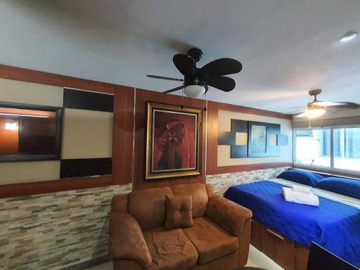 R.1103 Lindo estudio ejecutivo en área turística. - Housity