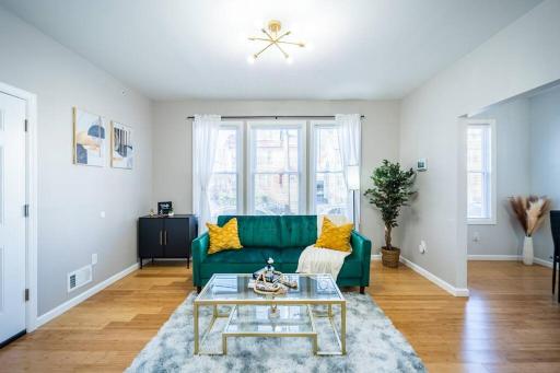 6 Mins From EWR Airport Cozy 3 Bedroom Apartment - Housity