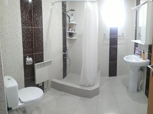 ?wo-storey house in the Parakar-Tairov near the Airport Zvartnots - Housity