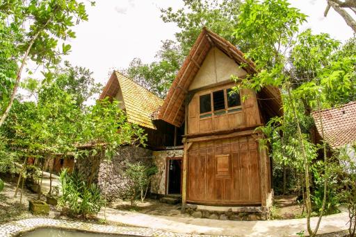 Villa Kampung Ayem Riverside - Hizvo