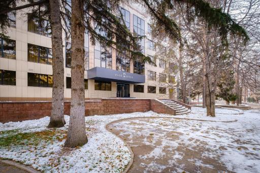 Park Hotel Almaty - Housity