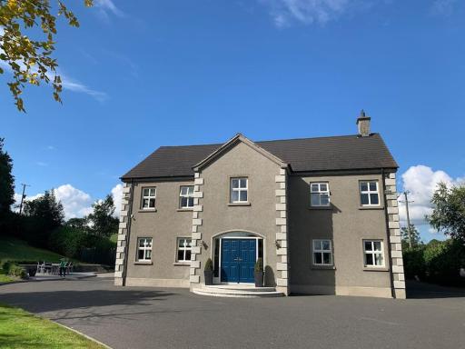 Luxury 7 bedroom family home outside Newry - Housity