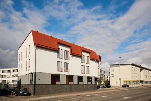 New apartment w/WiFi & car park - Housity