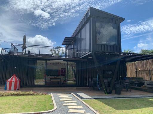 The Black Box Villa - Genting Highland Foot Area - Housity