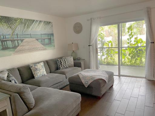Beautiful Bright & Sparkling 2Bed 1Bath Beach Retreat - Unit 212 - Housity